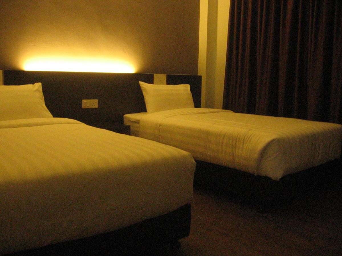 707 Hotel  Malacca Bagian luar foto