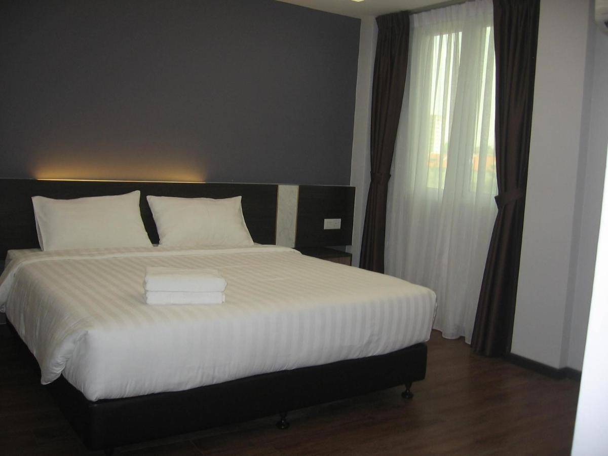 707 Hotel  Malacca Bagian luar foto